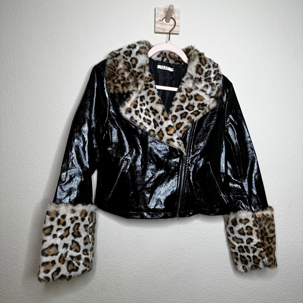 Luxe Moda Black Patent Faux Leather Moto Jacket Leopard Fur Trim Size M Y2Kstyle